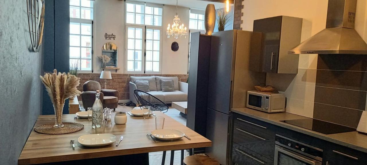 La Rochelaise : Appartement Calme & Somptueux Dans L'Hyper Centre. La Rochelle  Exterior photo